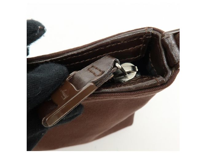 Salvatore Ferragamo Borsa a tracolla e borsa a mano Ferragamo Varra in nylon e pelle con catena, Marrone - vista 18