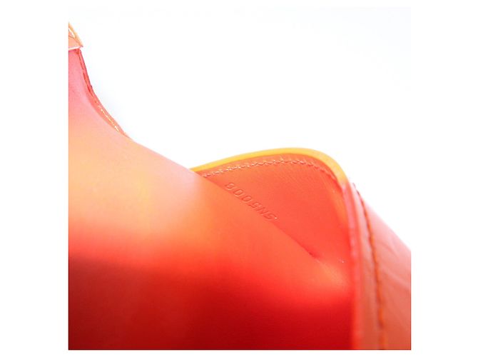 Louis Vuitton Monogram Vernis Leather Ludlow Orange Sunset M93630 - vista 20