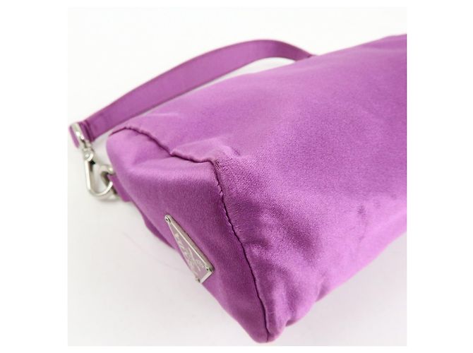 PRADA Mini borsa a mano pochette in raso con logo triangolare Viola - vista 10
