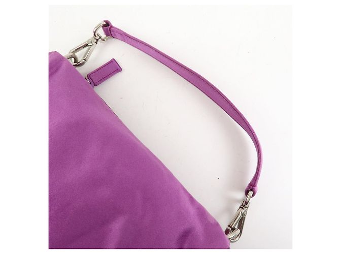 PRADA Mini borsa a mano pochette in raso con logo triangolare Viola - vista 6
