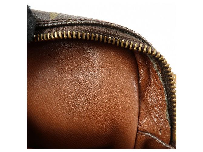 Louis Vuitton Monogram Amazone Shoulder Bag Crossbody Bag M45236 - vista 24