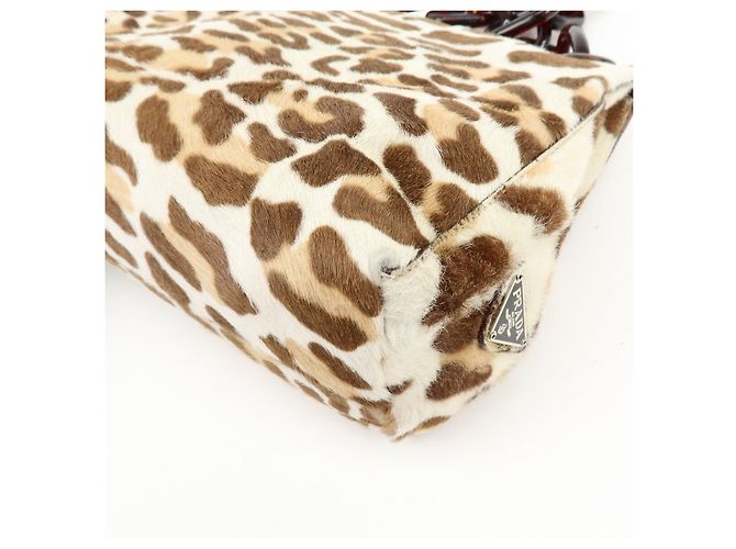 Borsa a tracolla PRADA in vitello con catena in plastica e logo triangolare Beige Brown - vista 12