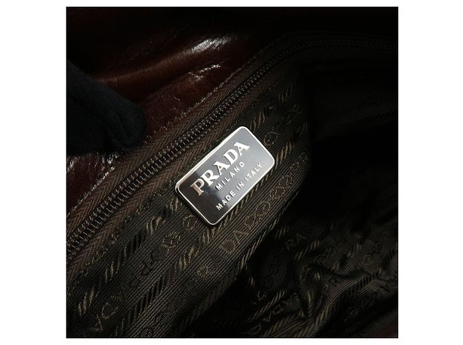 Borsa a tracolla PRADA in vitello con catena in plastica e logo triangolare Beige Brown - vista 20