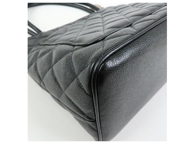 Borsa Tote CHANEL Medallion Matelasse COCO Mark Caviarskin Nera A01804 - vista 11
