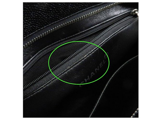 Borsa Tote CHANEL Medallion Matelasse COCO Mark Caviarskin Nera A01804 - vista 21