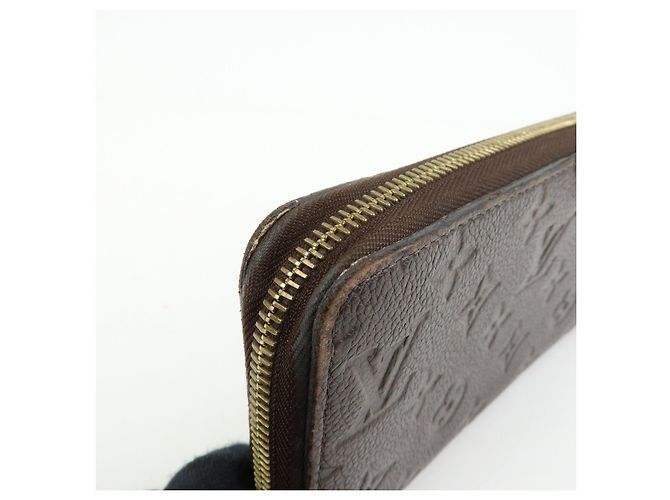 Louis Vuitton Monogram Empreinte Round Zippy Wallet Terre M60548 - vista 10
