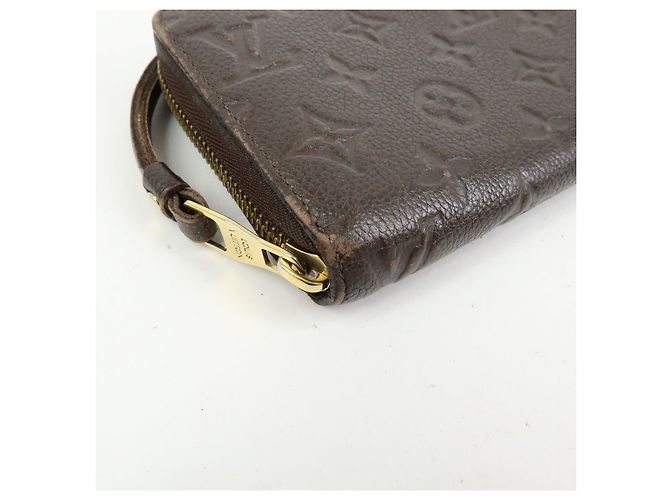 Louis Vuitton Monogram Empreinte Round Zippy Wallet Terre M60548 - vista 6