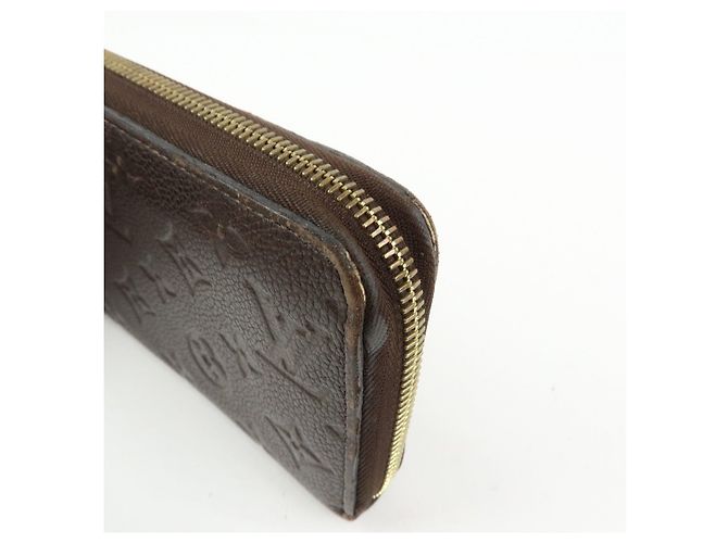 Louis Vuitton Monogram Empreinte Round Zippy Wallet Terre M60548 - vista 9