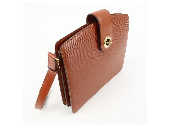 Borsa a tracolla Louis Vuitton Capucines in pelle Epi Kenya Brown M52343 - view 4