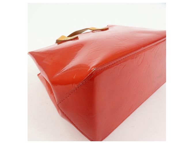 Borsa a mano Louis Vuitton Monogram Vernis Reade PM Rouge M91088 - vista 11