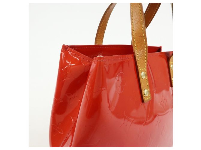 Borsa a mano Louis Vuitton Monogram Vernis Reade PM Rouge M91088 - vista 13