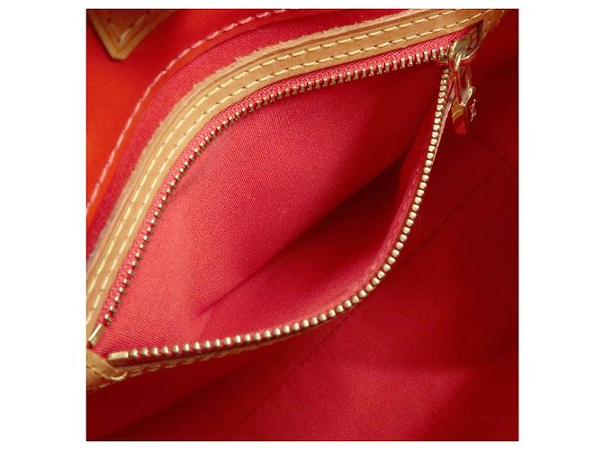 Borsa a mano Louis Vuitton Monogram Vernis Reade PM Rouge M91088 - vista 20