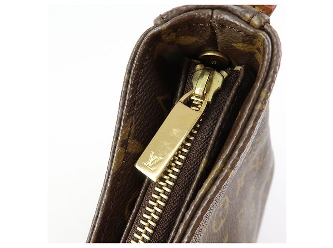 Borsa a spalla Louis Vuitton Monogram Looping GM Marrone M51145 - vista 17