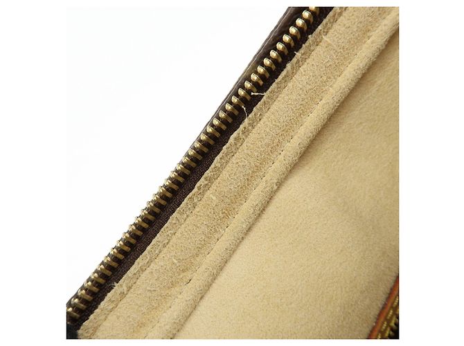 Borsa a spalla Louis Vuitton Monogram Looping GM Marrone M51145 - vista 20