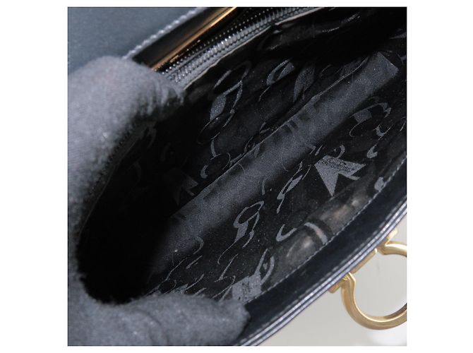 Salvatore Ferragamo Borsa a tracolla e borsa a mano Ferragamo Gancini in pelle di vitello Black - vista 22