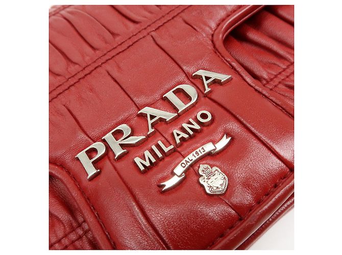 Borsa a tracolla con catena PRADA in pelle di capra nappa rossa 1BD140 - vista 19