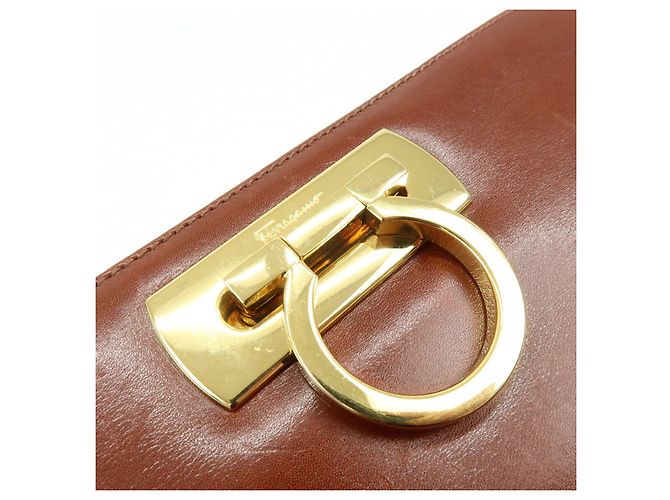 Salvatore Ferragamo Borsa a spalla con catena Ferragamo Gancini in pelle di vitello Marrone - vista 20
