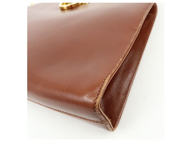 Salvatore Ferragamo Borsa a spalla con catena Ferragamo Gancini in pelle di vitello Marrone - vista 9