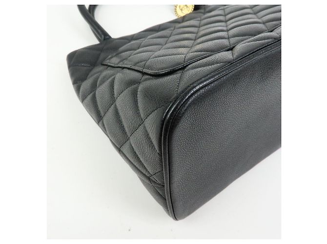 Borsa Tote CHANEL Matelassé COCO Mark Caviarskin Medallion Nera A01804 - vista 11