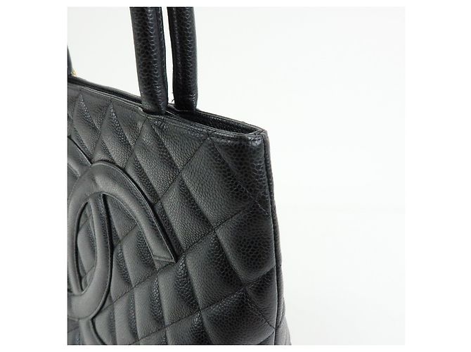 Borsa Tote CHANEL Matelassé COCO Mark Caviarskin Medallion Nera A01804 - vista 13