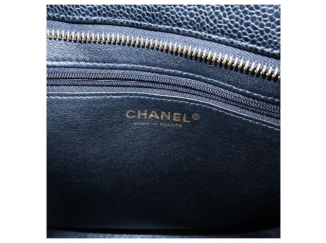 Borsa Tote CHANEL Matelassé COCO Mark Caviarskin Medallion Nera A01804 - vista 20