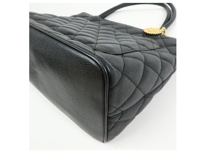 Borsa Tote CHANEL Matelasse COCO Mark Caviarskin Medallion Nera A01804 - vista 12