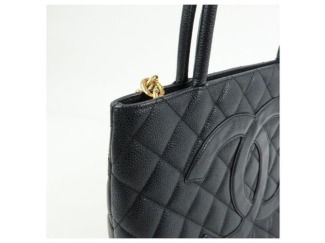 Borsa Tote CHANEL Matelasse COCO Mark Caviarskin Medallion Nera A01804 - vista 14