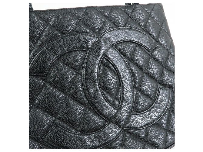Borsa Tote CHANEL Matelasse COCO Mark Caviarskin Medallion Nera A01804 - vista 15