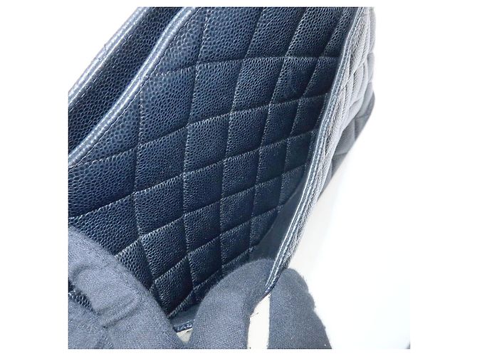 Borsa Tote CHANEL Matelasse COCO Mark Caviarskin Medallion Nera A01804 - vista 17
