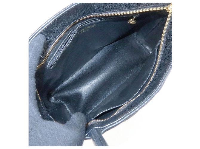 Borsa Tote CHANEL Matelasse COCO Mark Caviarskin Medallion Nera A01804 - vista 18