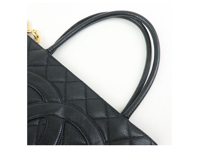 Borsa Tote CHANEL Matelasse COCO Mark Caviarskin Medallion Nera A01804 - vista 6
