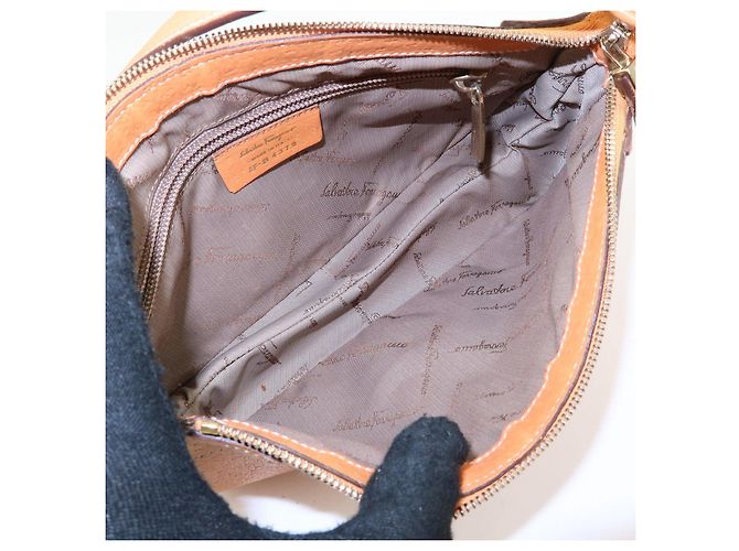 Salvatore Ferragamo Borsa a mano e a tracolla Ferragamo Gancini in pelle Orange - vista 22