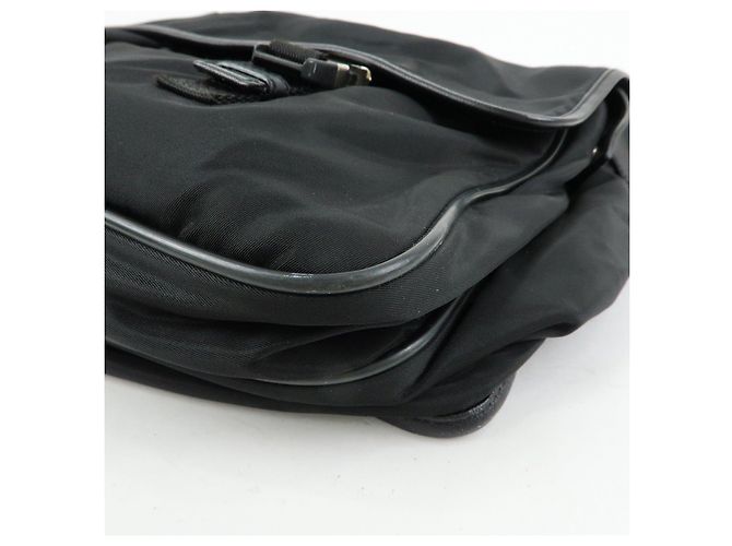 Borsa a spalla PRADA in nylon e pelle Saffiano con logo triangolare Nero - vista 10