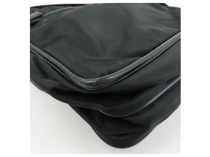 Borsa a spalla PRADA in nylon e pelle Saffiano con logo triangolare Nero - vista 11