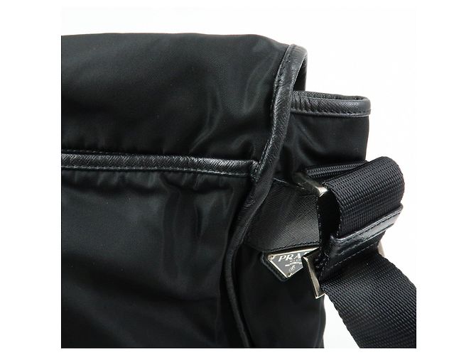 Borsa a spalla PRADA in nylon e pelle Saffiano con logo triangolare Nero - vista 16