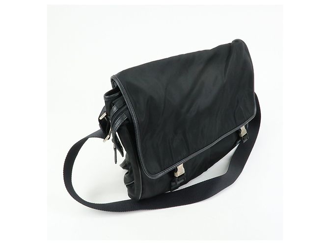 Borsa a spalla PRADA in nylon e pelle Saffiano con logo triangolare Nero - vista 4