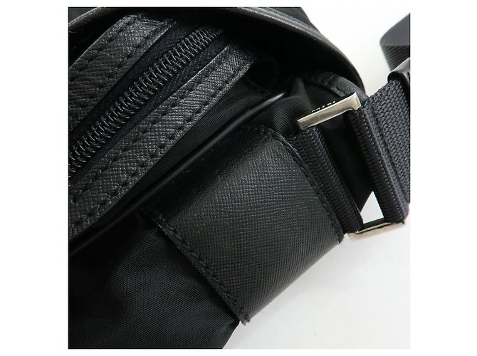 Borsa a spalla PRADA in nylon e pelle Saffiano con logo triangolare Nero - vista 7