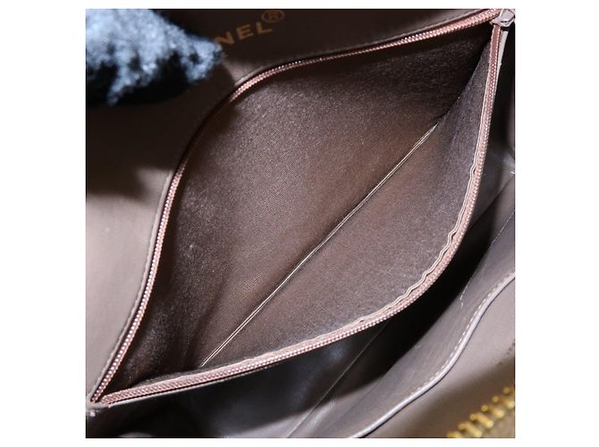 Borsa a spalla con catena CHANEL Matelasse Cavairskin Marrone Chiaro - vista 19