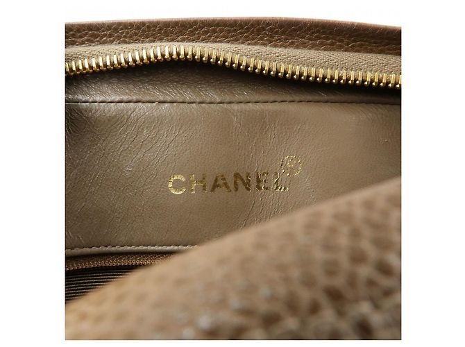 Borsa a spalla con catena CHANEL Matelasse Cavairskin Marrone Chiaro - vista 22