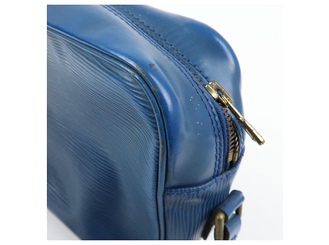 Louis Vuitton Epi Trocadero 27 Shoulder Bag Toledo Blue M51315 - vista 18