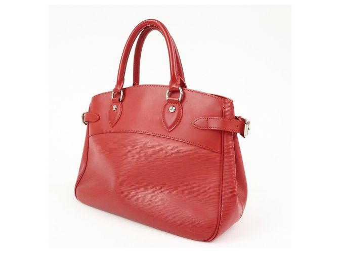 Borsa a mano Louis Vuitton Epi Passy PM Tote Bag Rouge M5926E - vista 3