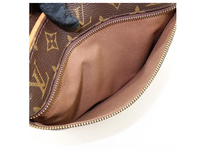 Louis Vuitton Monogram Pochette Valmy Shoulder Bag Brown M40524 - vista 16