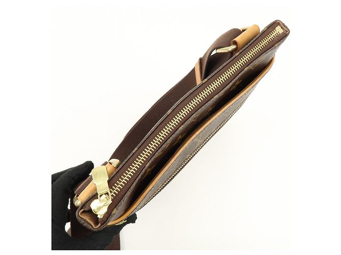 Louis Vuitton Monogram Pochette Valmy Shoulder Bag Brown M40524 - vista 17