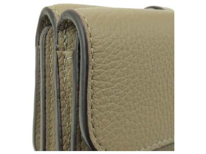 Chloé Billetera Compacta Chloe de Piel Small Tri-fold C-charm Khaki - vista 5