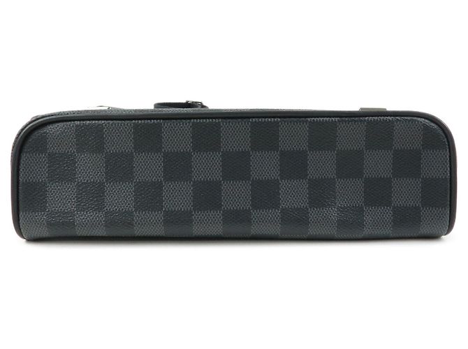Borsa a tracolla Louis Vuitton Damier Graphite District PM NM N41028 - vista 3