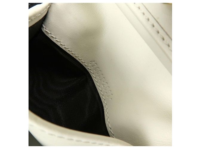 GUCCI Sherry Silvie Cartera Compacta Tri-fold de Piel Ivory 476081 - vista 22
