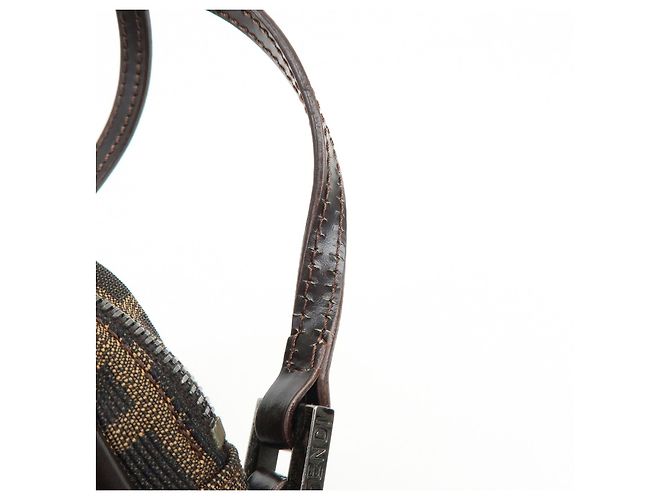 Borsa a spalla e borsa a tracolla FENDI Zucca Canvas Leather Marrone 8BT053 - vista 10