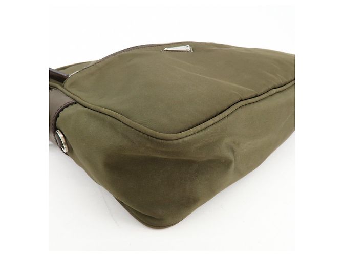 Borsa a tracolla in nylon PRADA con logo Triangle Khaki Brown BT0166 - vista 9