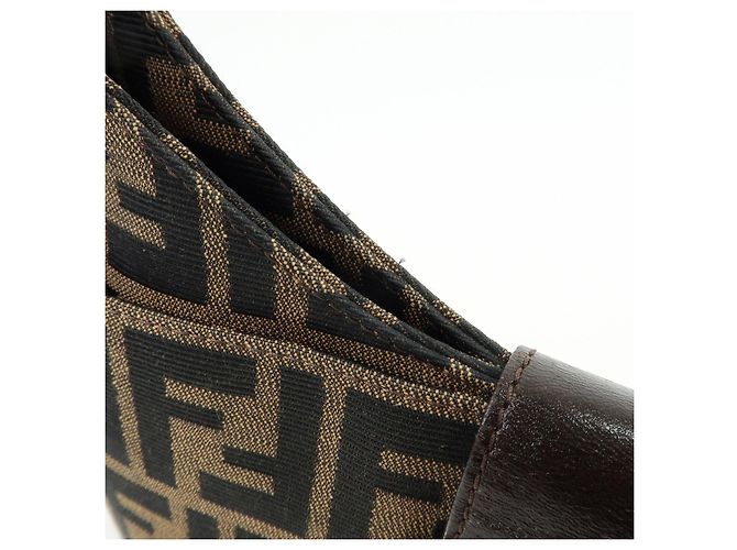 Borsa a tracolla e borsa a mano FENDI in tela Zucca e pelle Black Brown 26569 - vista 15