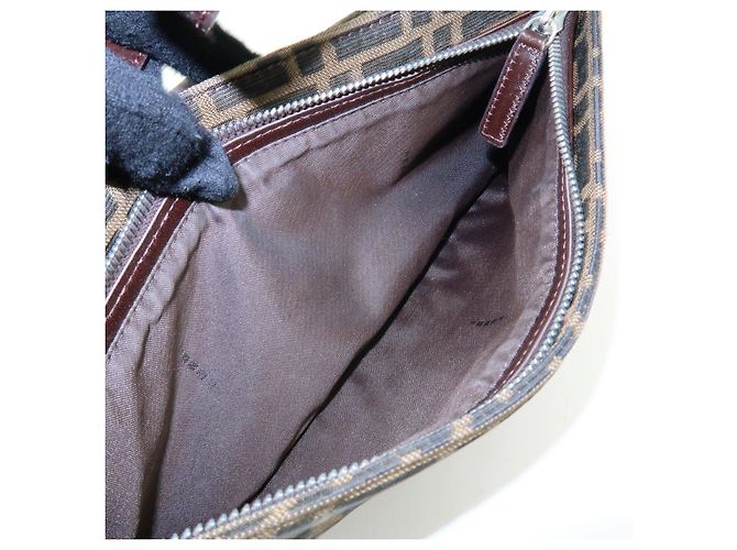 FENDI Borsa a mano e a tracolla in pelle e tela Zucca Marrone 26722 - vista 21